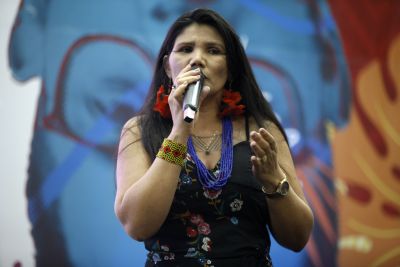Educadoras defendem métodos próprios de ensino e aprendizagem para indígenas