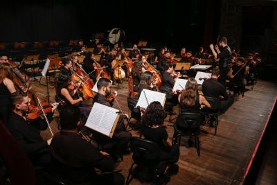Concerto didático da OSTP apresenta a música erudita a alunos de escolas estaduais