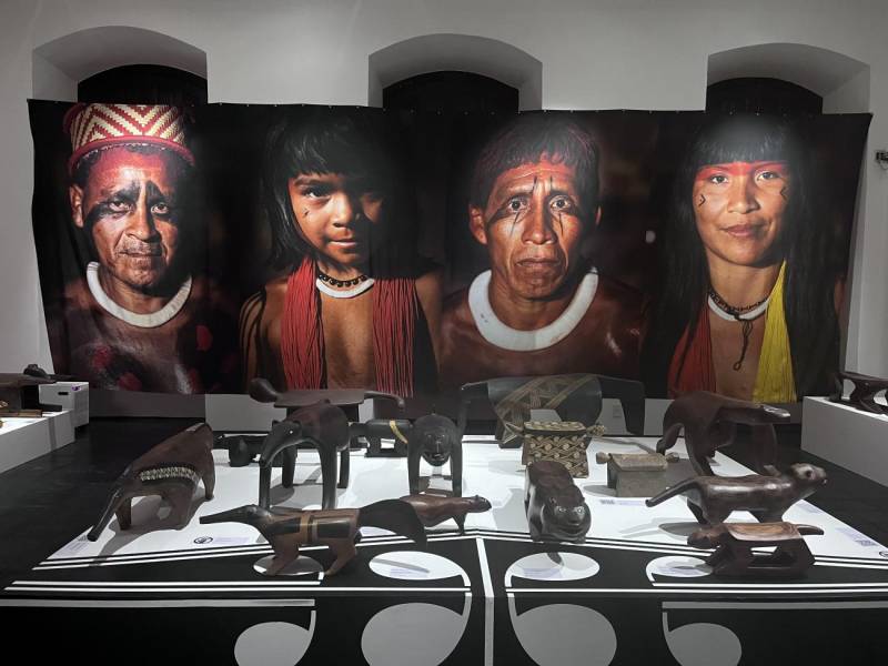 notícia: Exposição ‘Bancos Indígenas do Brasil – Grafismos’ é aberta ao público em Belém