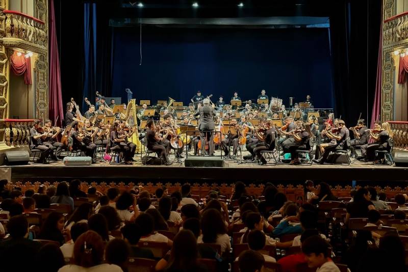 notícia: Orquestra Sinfônica do Theatro da Paz faz apresentação especial para estudantes