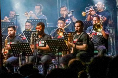 Amazônia Jazz Band leva 'Em Noite Latina' ao Theatro da Paz e à Usipaz Marituba