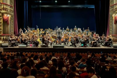 Orquestra Sinfônica do Theatro da Paz faz apresentação especial para estudantes